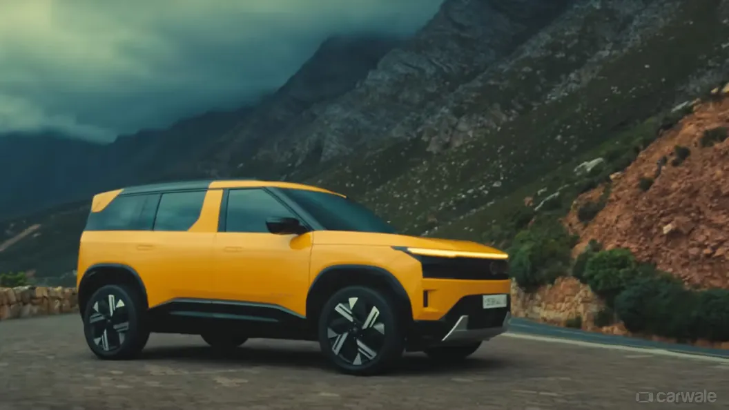 टाटा सिएरा राइट साइड का दृश्य