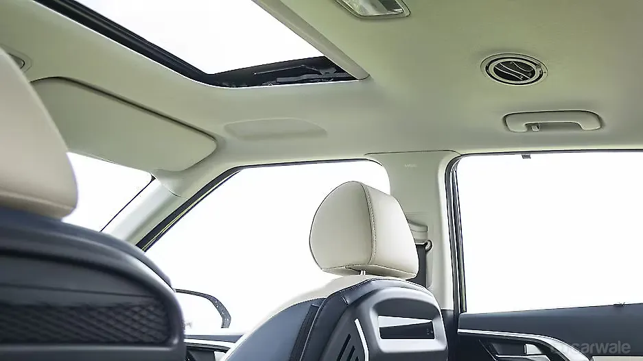 Kia Carens Sunroof/Moonroof
