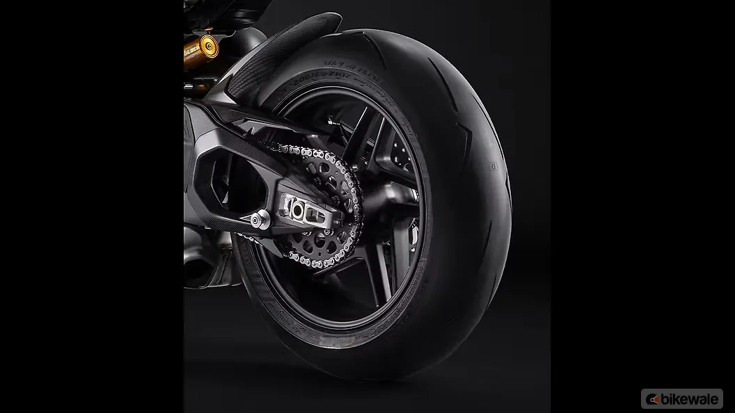 Ducati Panigale V4 [2022-2024] Rear Wheel Image – BikeWale