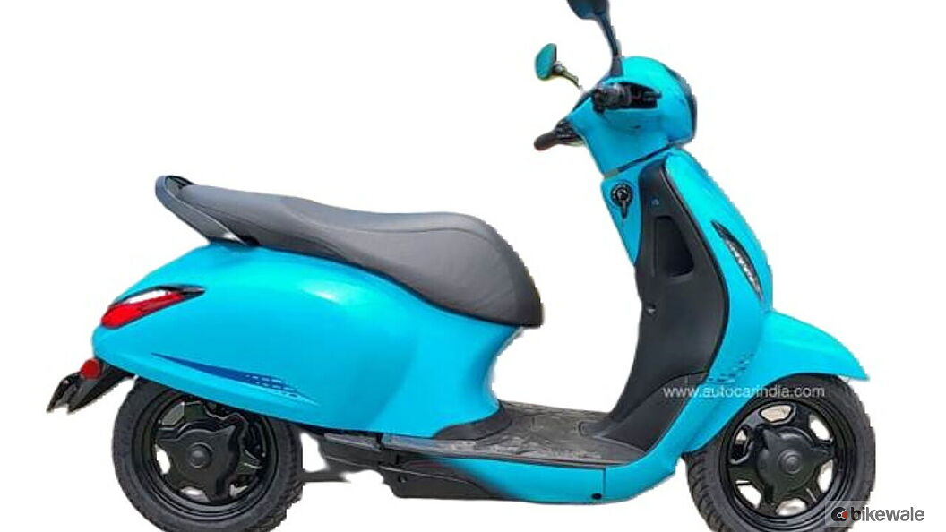 Bajaj Chetak Right Side View Image – BikeWale