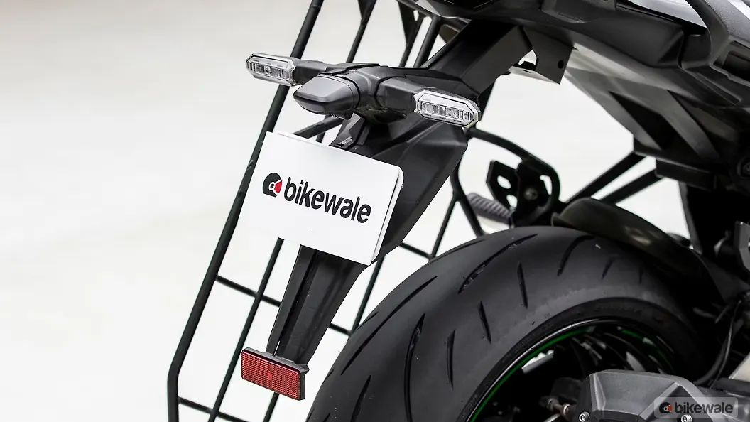 Kawasaki Ninja 1100SX [2025] Rear Reflex Reflector Image – BikeWale