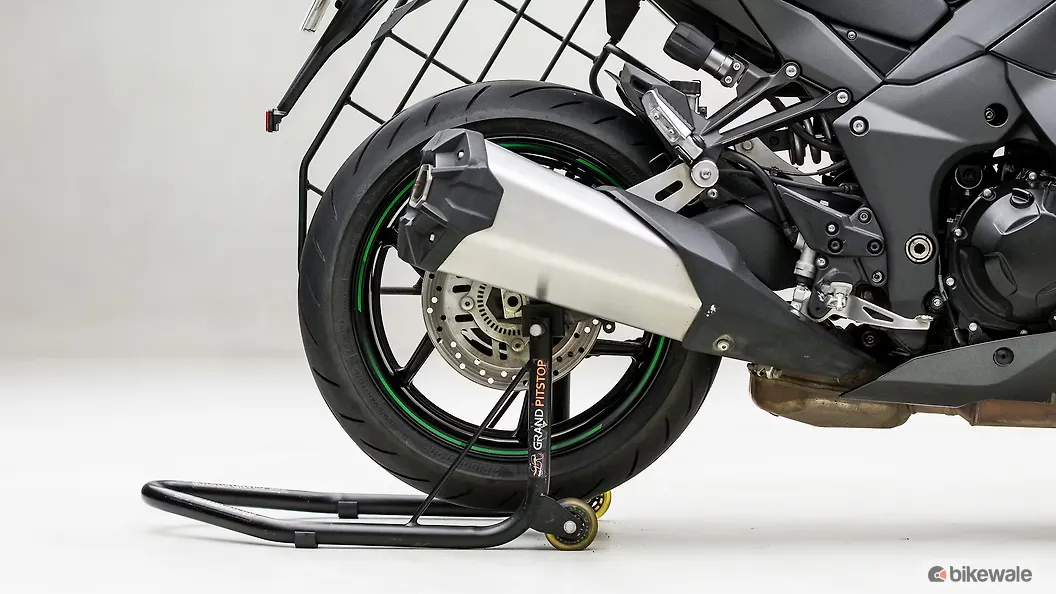 Kawasaki Ninja 1100SX [2025] Rear Mudguard Image – BikeWale