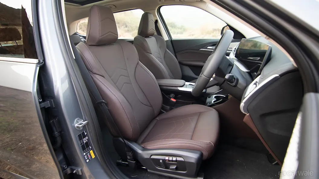 BMW iX1 LWB Front Row Seats