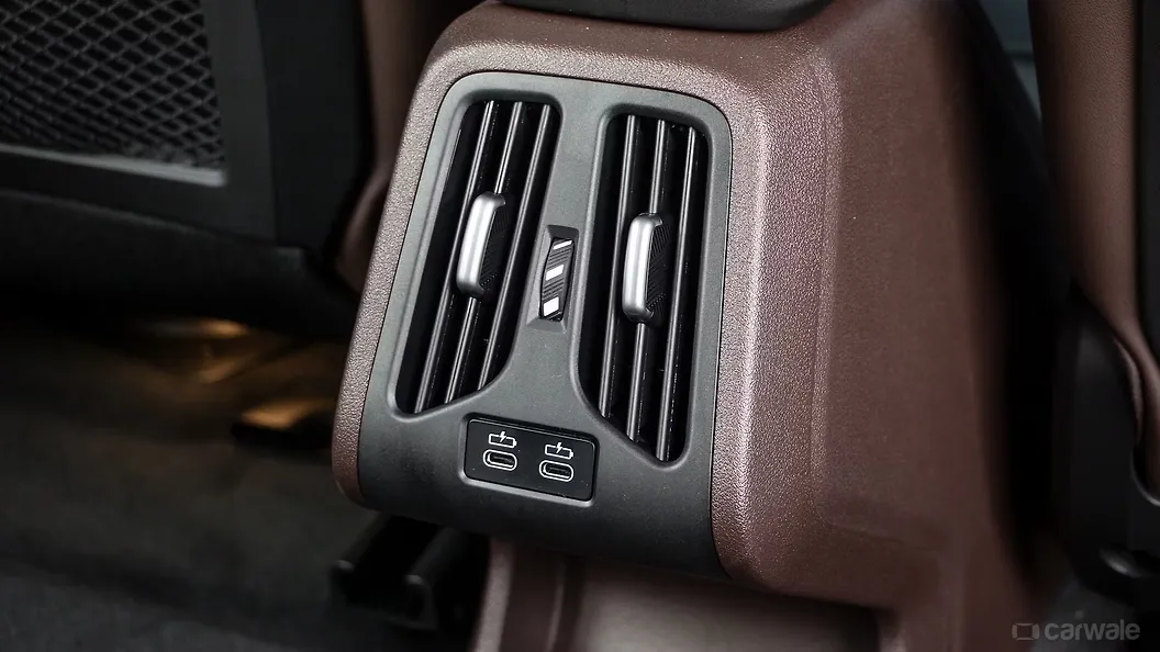 BMW iX1 LWB Rear Row Charging Point
