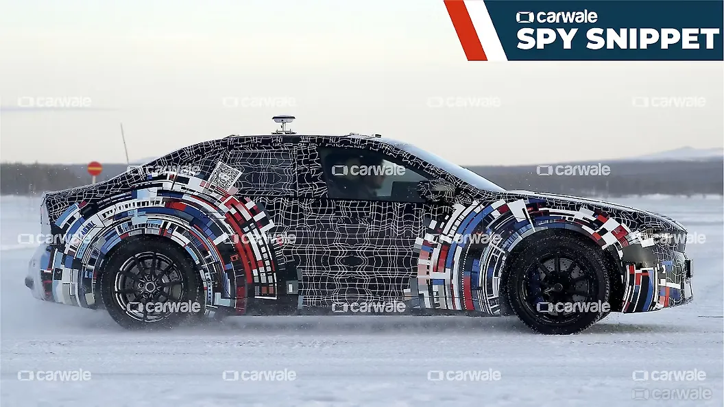 बीएमडब्ल्यू m4 ठीक सामने तीन चौथाई