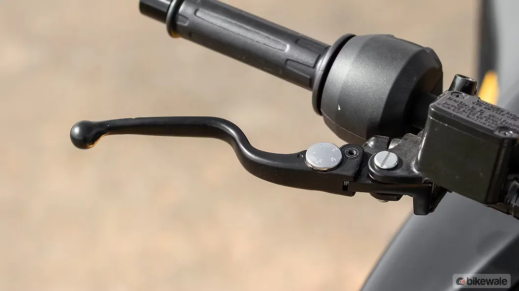 The Rake Lever Ultraviolette F77 SuperStreet Front Brake Lever Adjuster Image – BikeWale