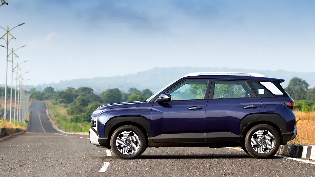 Hyundai Venue Left Side View