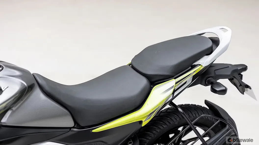 Bajaj Pulsar N125 Right Side View