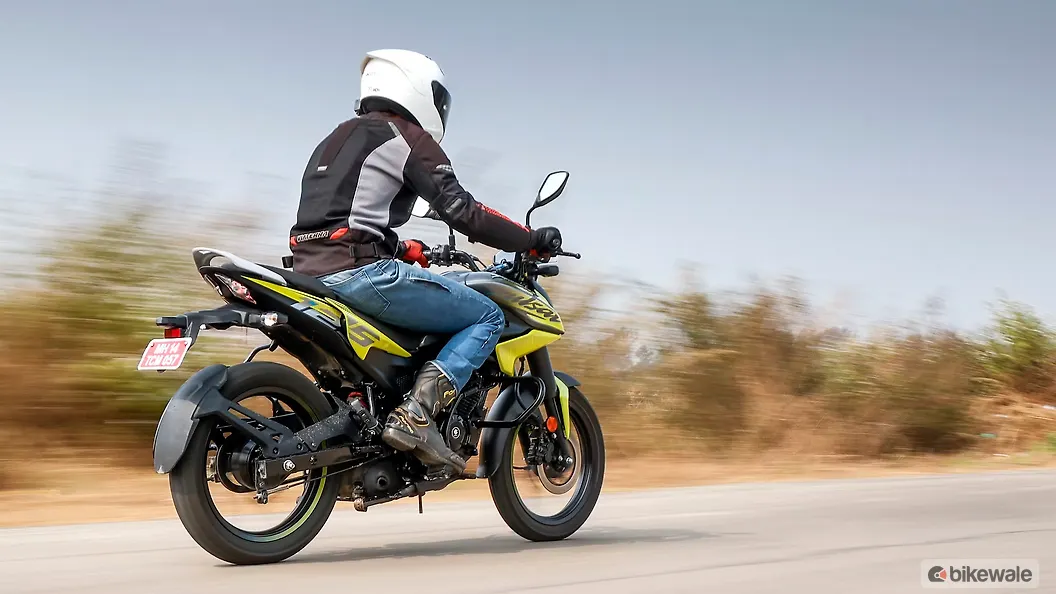 Bajaj Pulsar N125 Right Side View