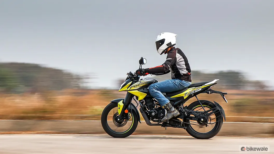 Bajaj Pulsar N125 Right Side View