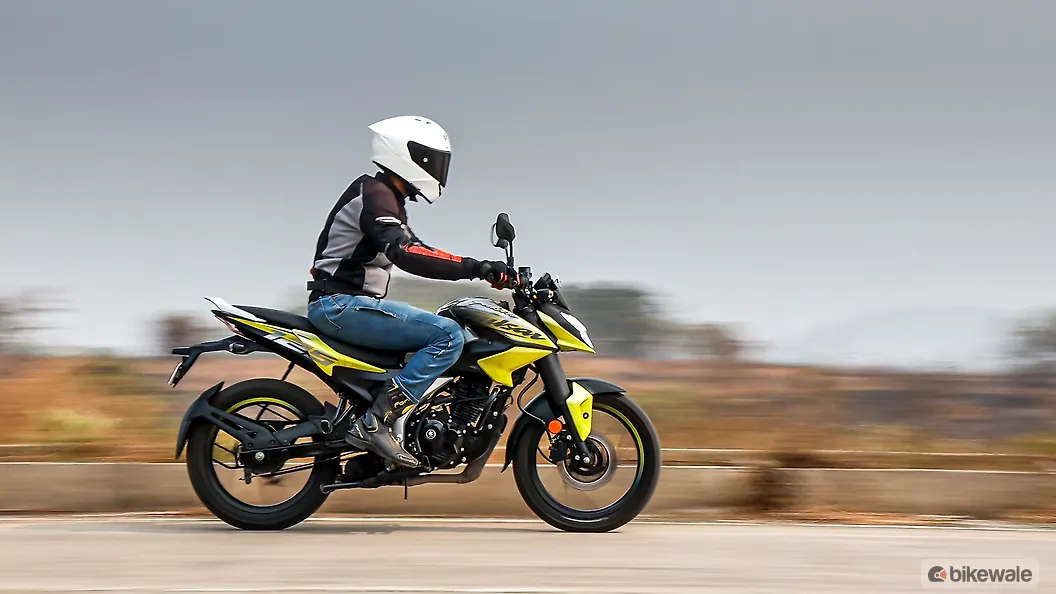 Bajaj Pulsar N125 Right Side View
