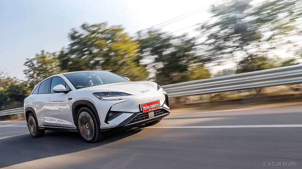 BYD Sealion 7 Right Front Three Quarter