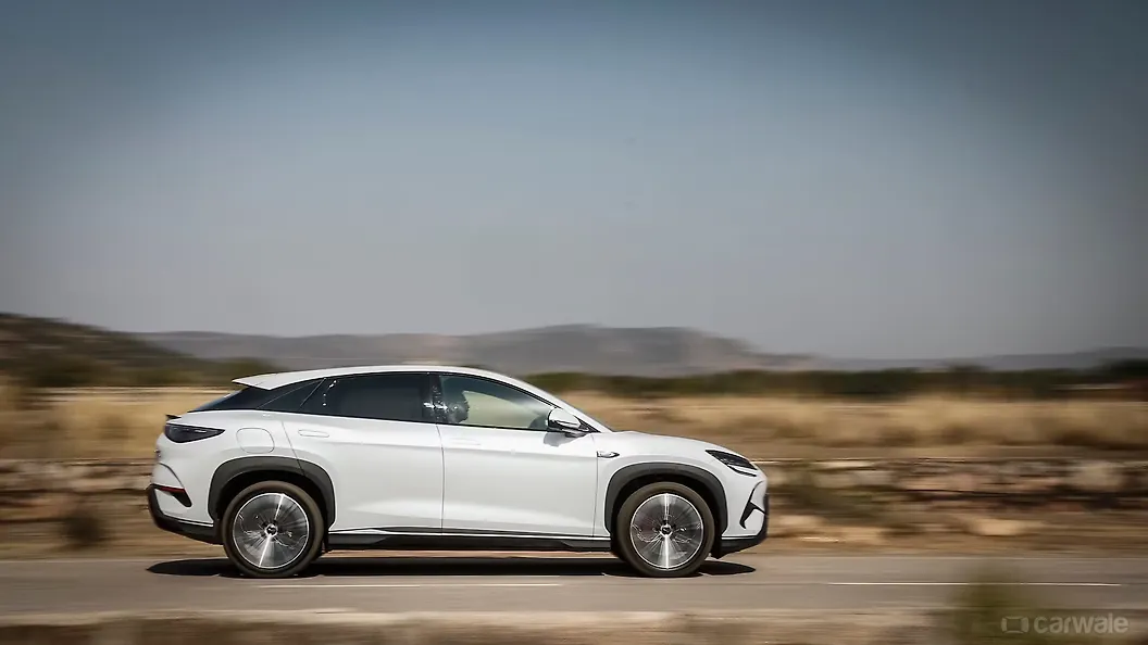 BYD Sealion 7 Right Side View