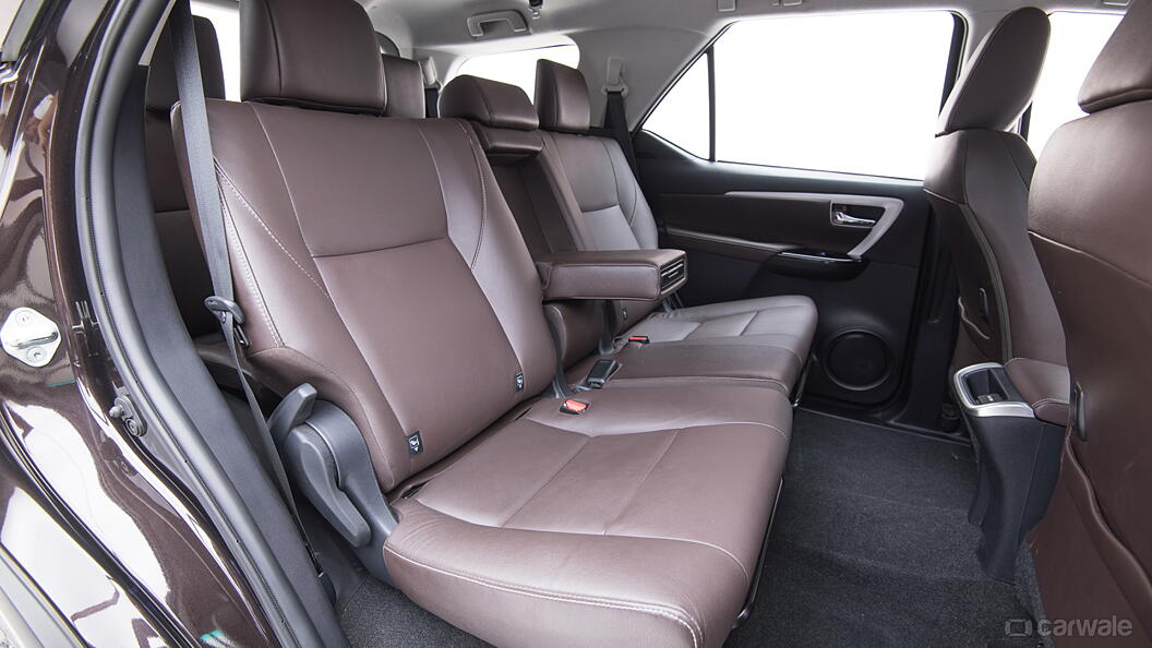 Fortuner Second Row Seats Image, Fortuner Photos in India - CarWale