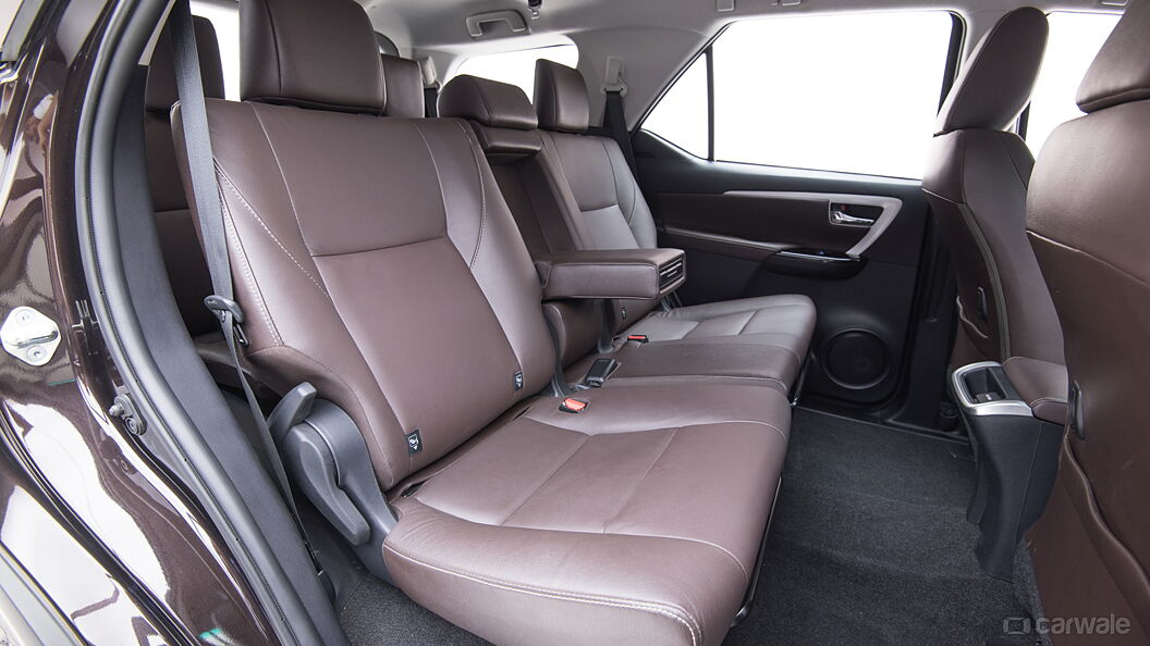 Toyota Fortuner [2016-2021] Second Row Seats