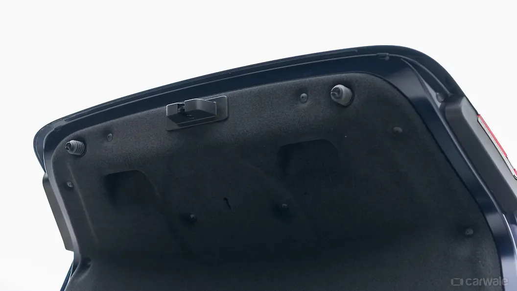 XF Open Boot/Trunk Image, XF Photos in India CarWale