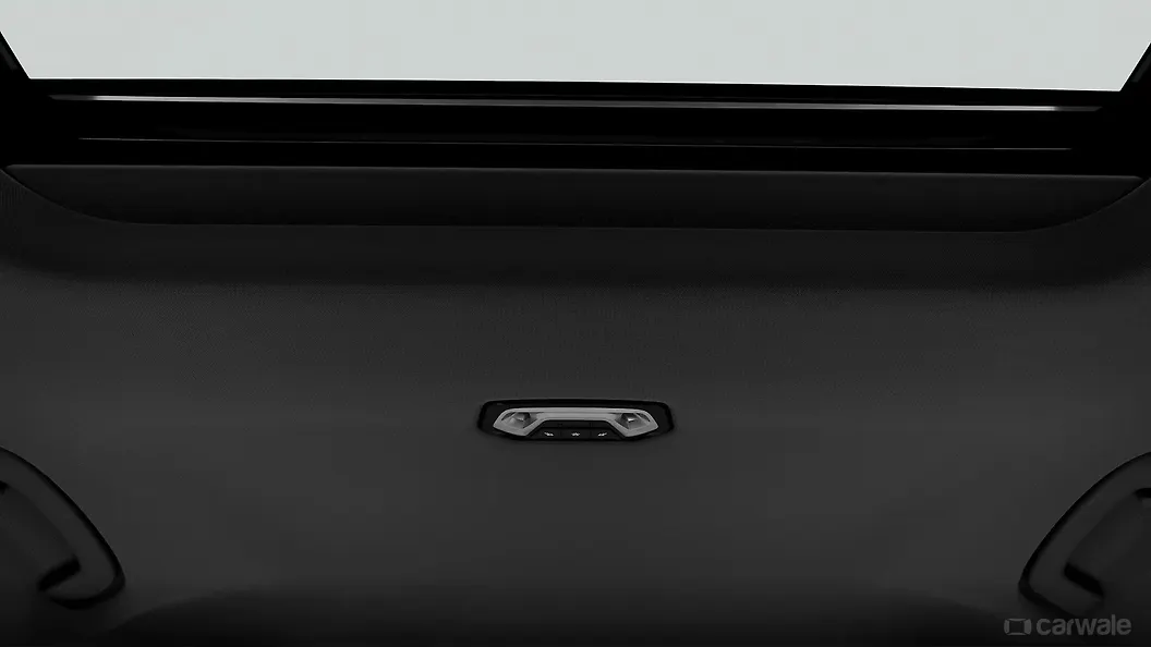 बीएमडब्ल्यू 3 सीरीज़ LWB पीछे की रो में रूफ़ माउंटेड केबिन लैम्प्स