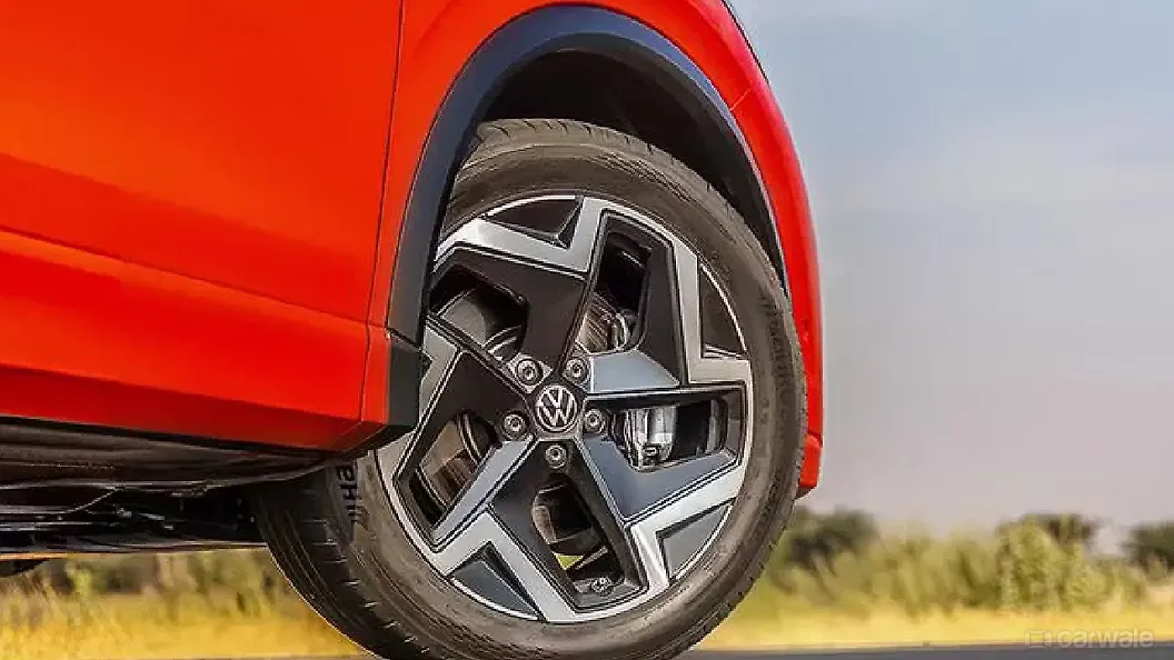 Volkswagen Tiguan R-Line Front Fender