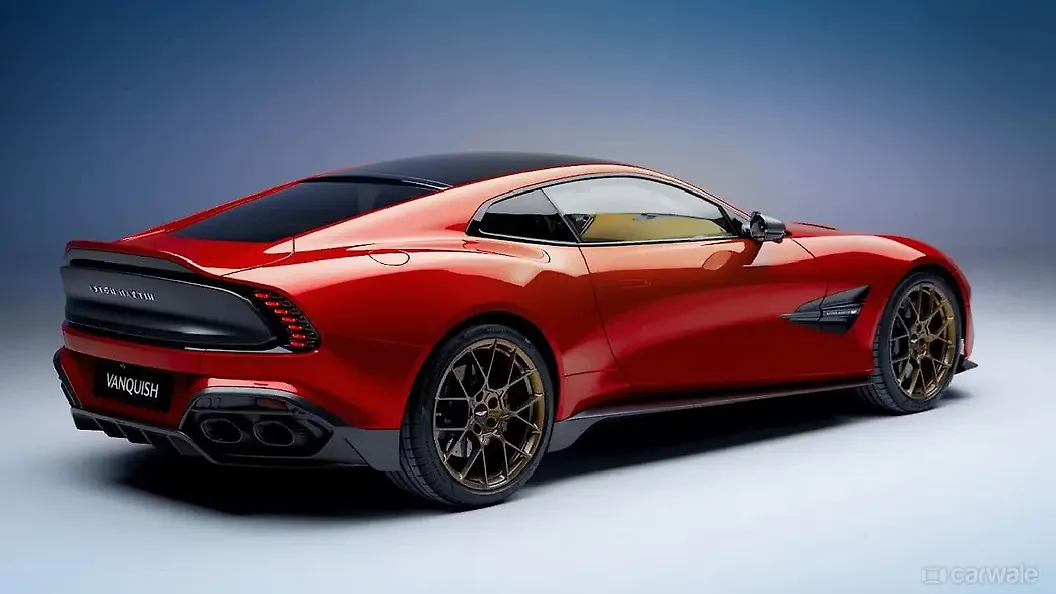 एस्टन मार्टिन वैंक्विश राइट रियर थ्री क्वार्टर