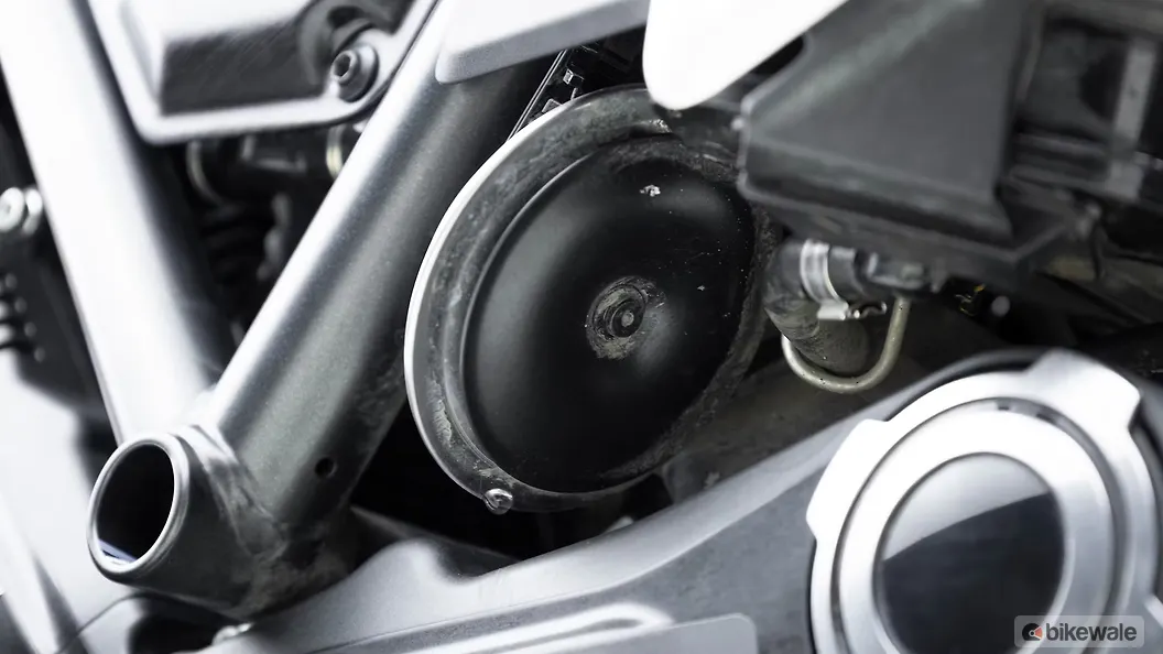 Ducati Scrambler Icon Radiator Image – BikeWale
