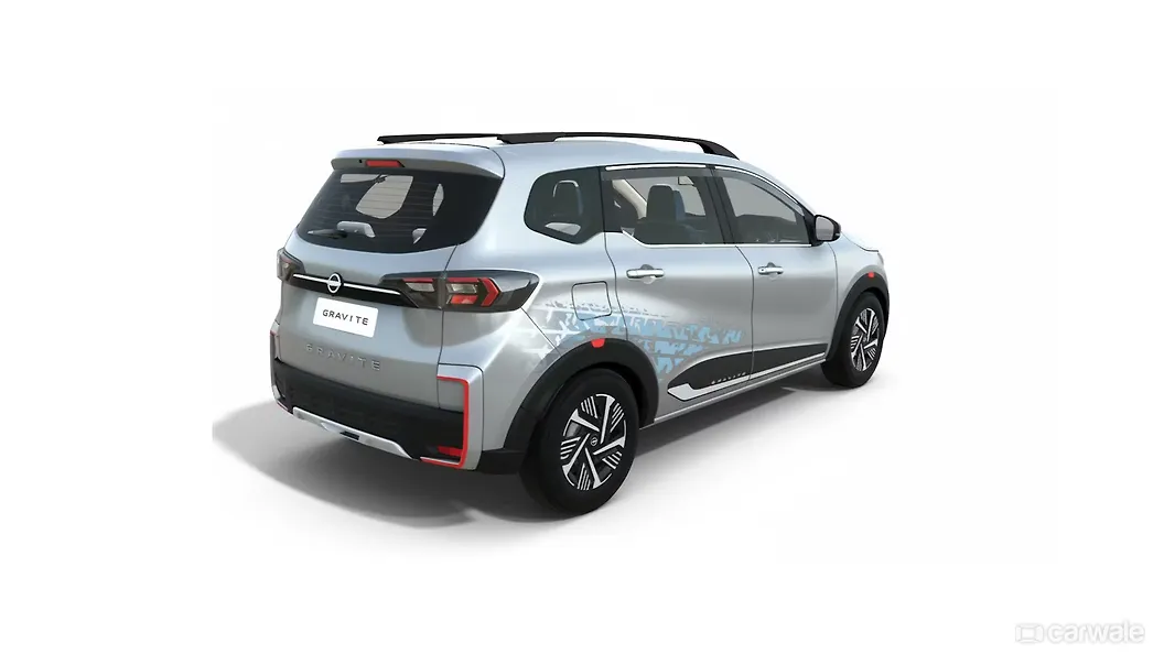 Nissan Gravite Right Rear Three Quarter