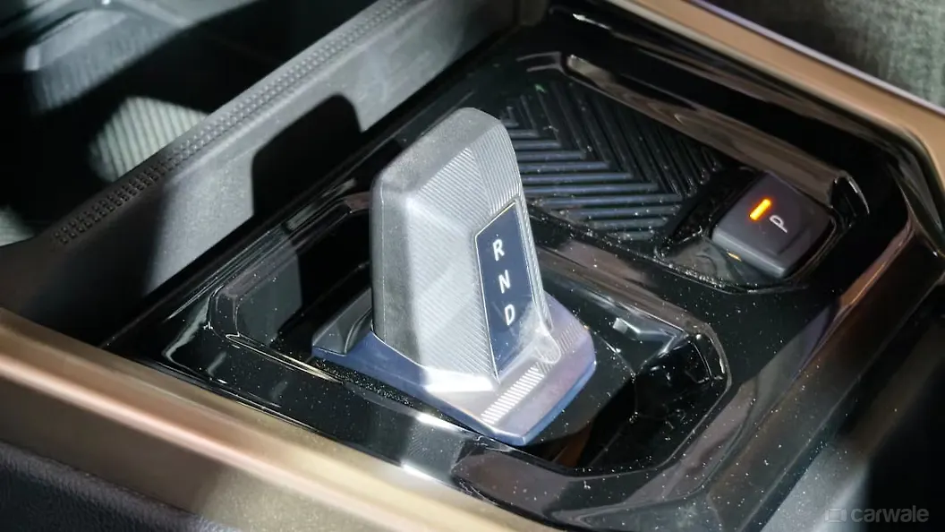 Nissan Tekton Gear Shifter/Gear Shifter Stalk