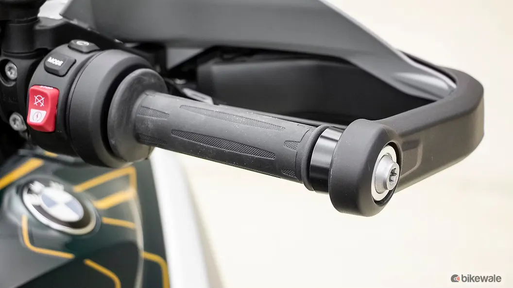 bmw-r-1300-gs-front-suspension-image-bikewale