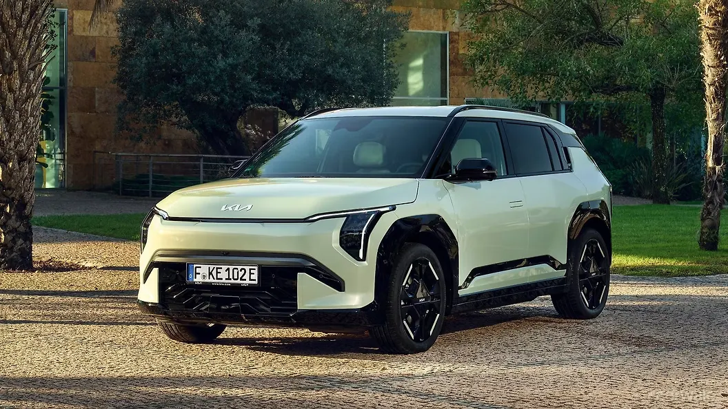 Kia EV3 Left Front Three Quarter