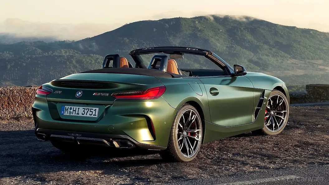 BMW Z4 Right Side View