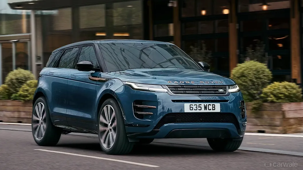 लैंड रोवर रेंज रोवर इवोक ठीक सामने तीन चौथाई