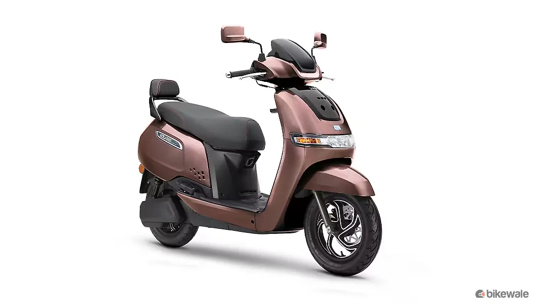 TVS iQube Right Front Three Quarter