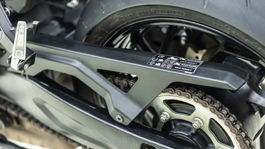 Suzuki GSX-8R Rear Disc Brake Caliper Image – BikeWale