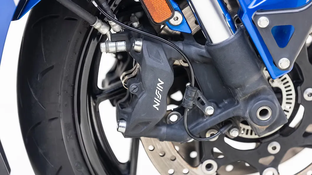 Suzuki GSX-8R Front Brake Lever Image – BikeWale