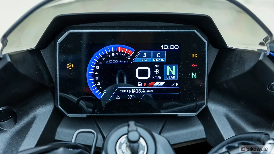 Suzuki GSX-8R Tachometer
