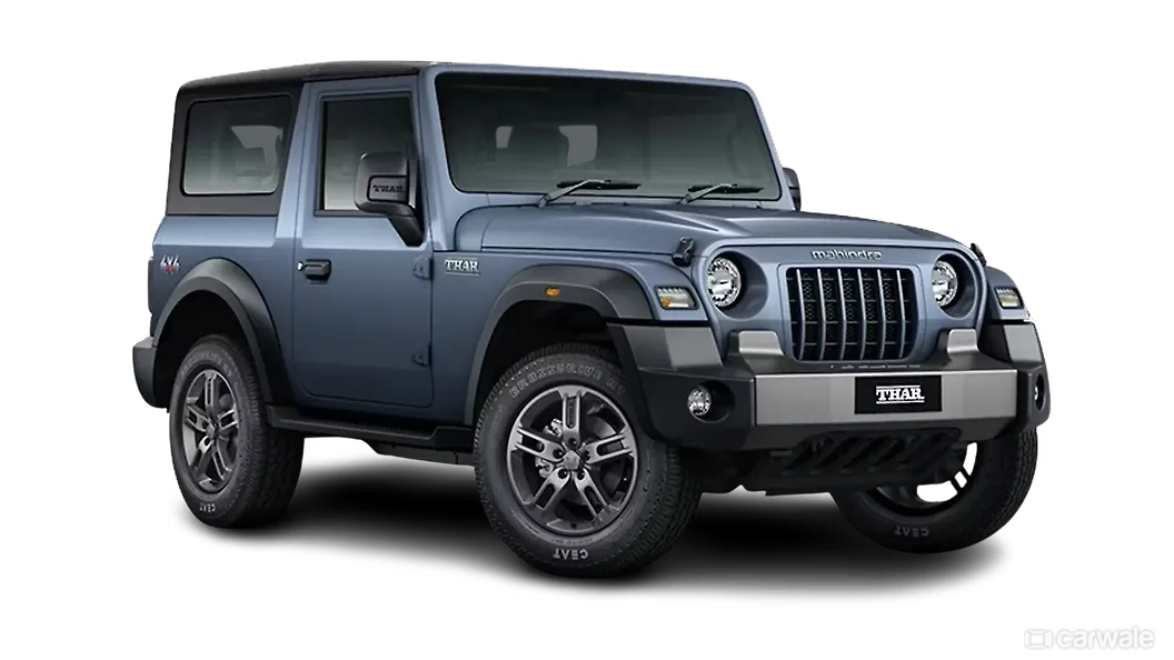 महिंद्रा थार ठीक सामने तीन चौथाई