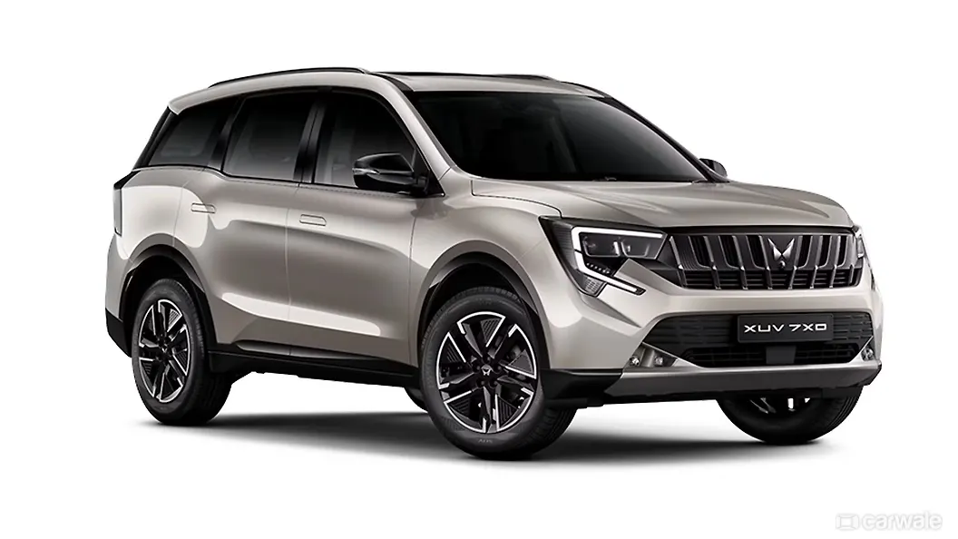 Mahindra XUV 7XO Right Front Three Quarter