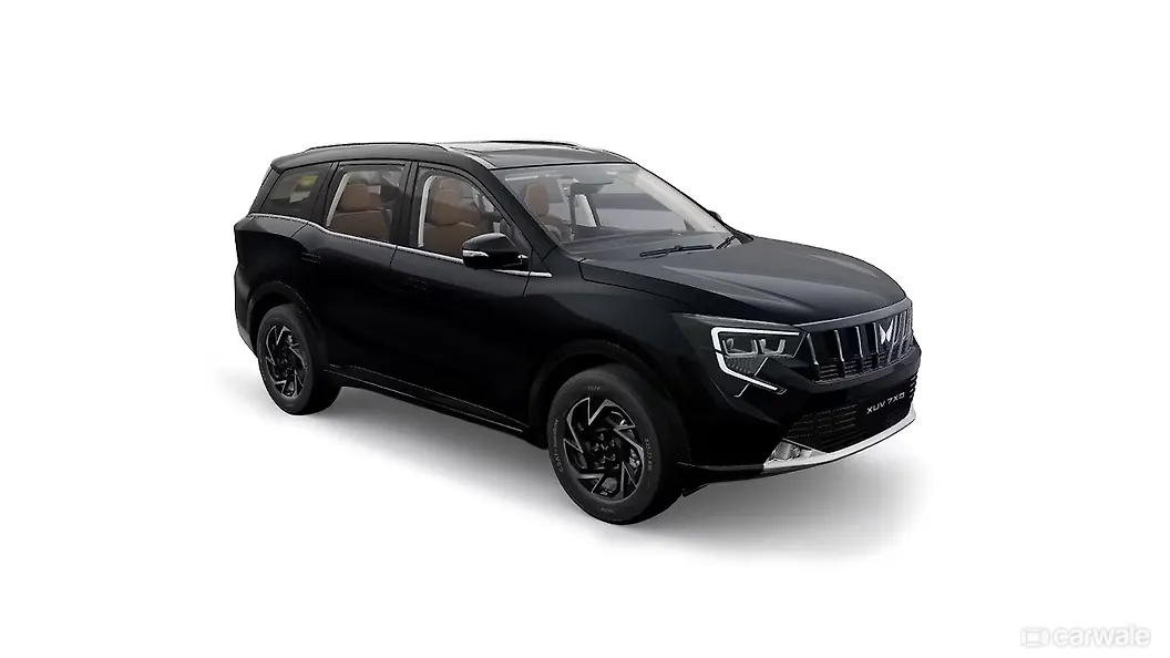 Mahindra XUV 7XO Right Front Three Quarter