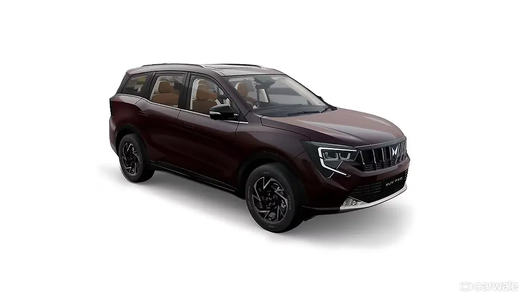Mahindra XUV 7XO Right Front Three Quarter