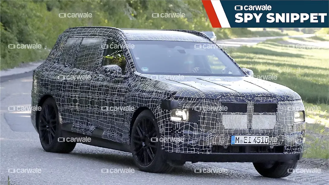 BMW X7 Right Front Three Quarter