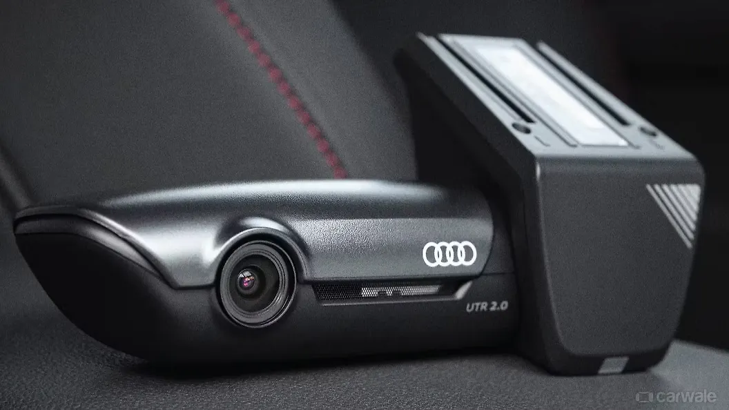 ऑडी q7 डैशकैम