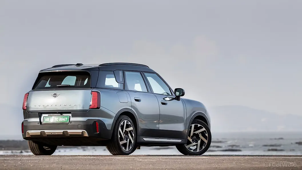 Mini Countryman Electric Right Rear Three Quarter