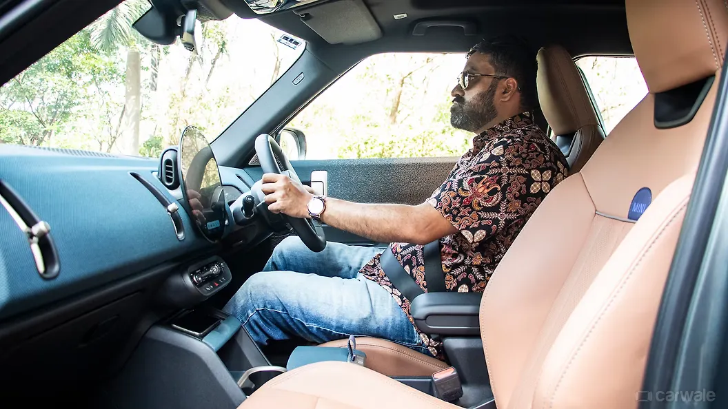 Mini Countryman Electric Front Row Seats
