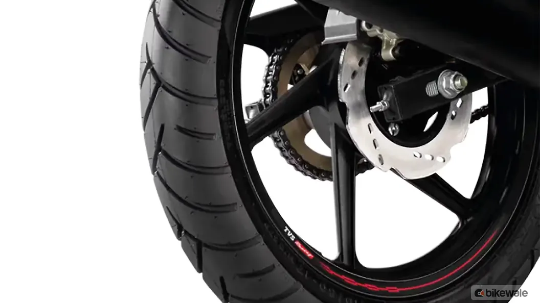 TVS Apache RTR 160 Right Front Three Quarter Image – BikeWale