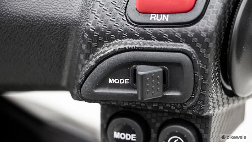 Aprilia SR 175 Riding Modes Switch Image – BikeWale