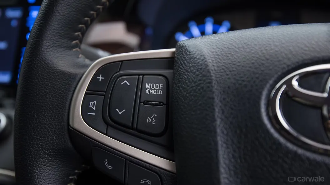 Innova Crysta [20162020] Left Steering Mounted Controls Image, Innova