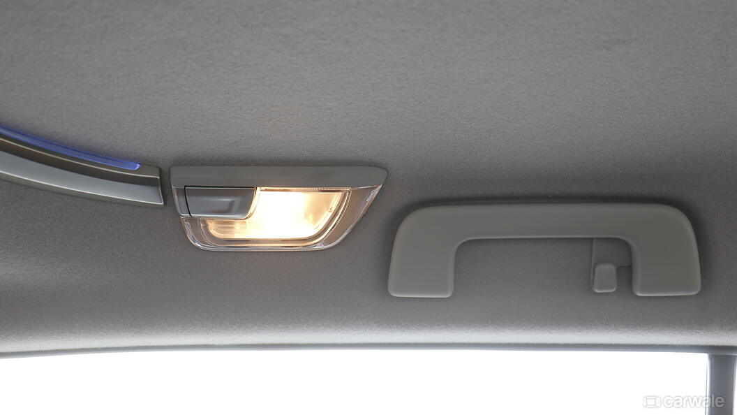 Innova Crysta [2016-2020] Second Row Roof Mounted Cabin Lamps Image ...