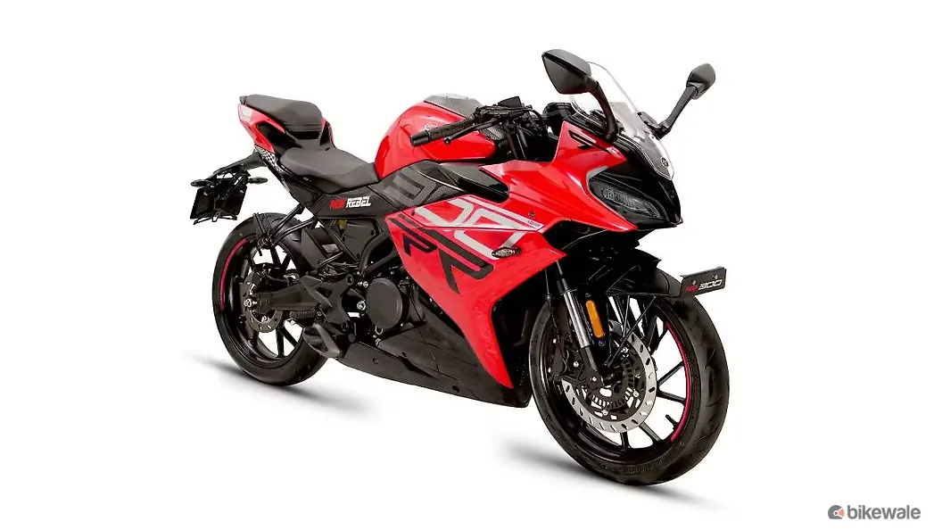 Keeway RR300 Right Front Three Quarter