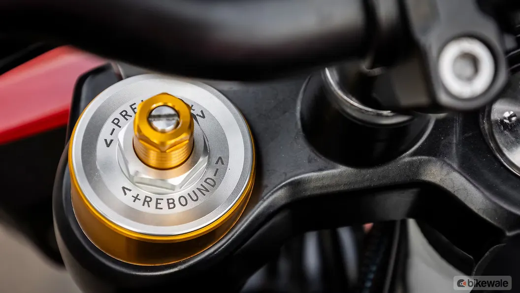 TVS Apache RTR 310 Front Suspension Preload Adjuster Image – BikeWale