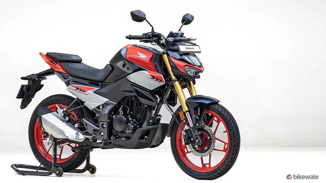 Honda CB 125 Hornet Right Rear Three Quarter Image – BikeWale