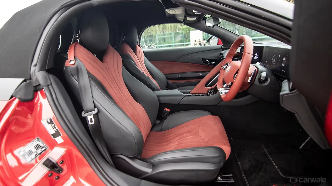 MG Cyberster Front Row Seats